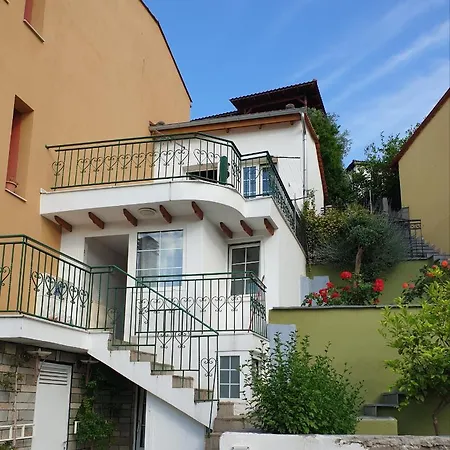 Beautiful House In Old Town Kavala